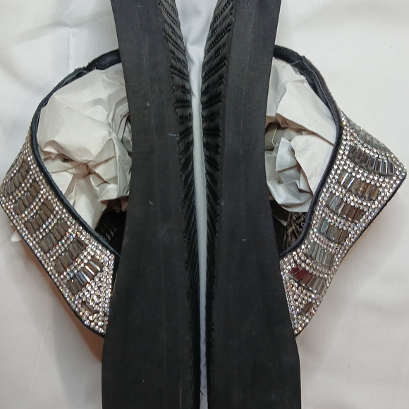 Yellow Box Black and Silver Sparkly Women's Sandals - Picture 8 of 8